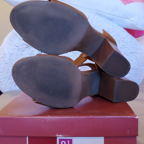 Merona Heels - Picture 4 of 4